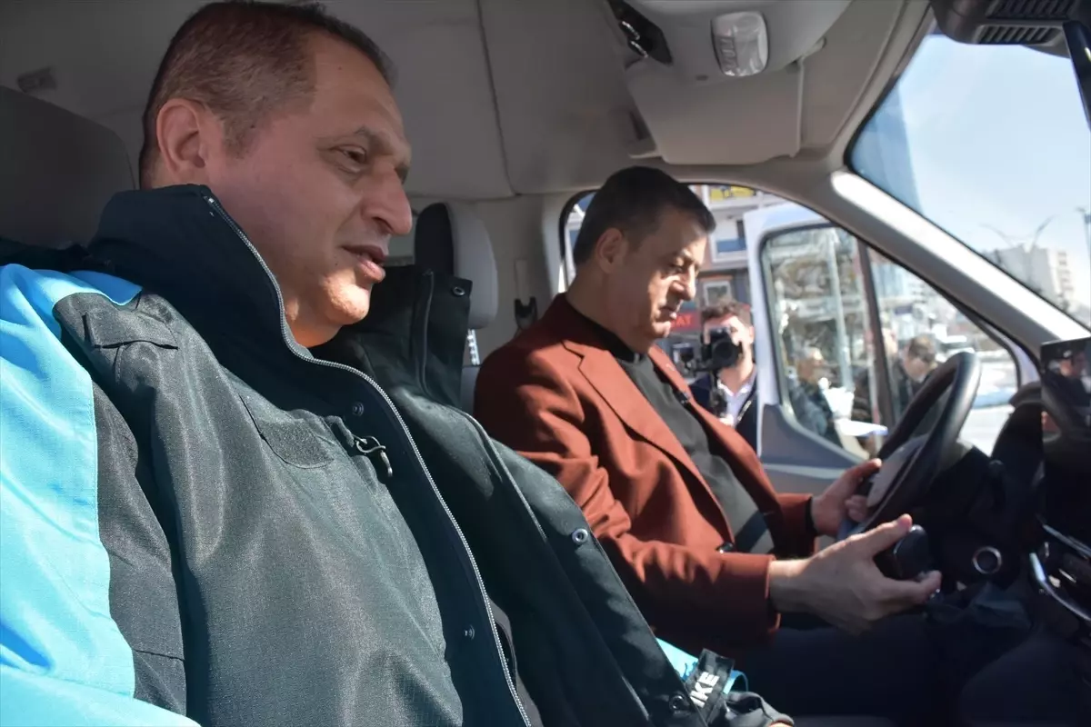 Şırnak Belediyesi ve İl Sağlık Müdürlüğü Minibüs Hizmeti İçin Sağlıklı Hayat Protokolü İmzaladı