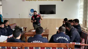 Eğitim sırasında kullanılan sunum materyalleri