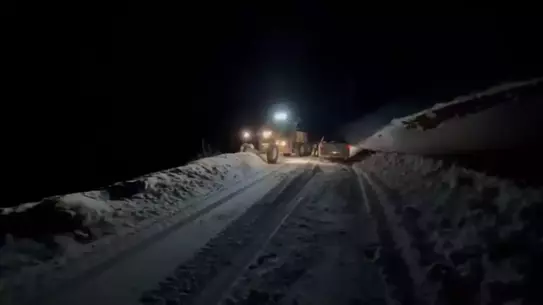 Kapanan köy yolu görüntüsü