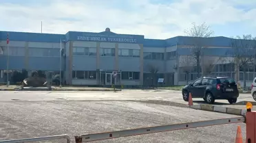 Mahkeme salonunda tutuklama işlemi