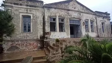 Restorasyon sürecinde Cumalı İlkokulu iç mekanları