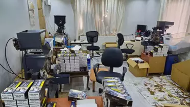 Ele Geçirilen Makaron ve Tütün