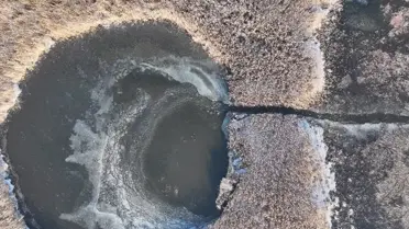 Göl Baba sulak alanında oluşan buz tabakası