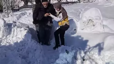 Karla Kapalı Palu Köyünde 80 Yaşındaki Hastaya Sağlık Ekibi Ulaştı