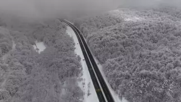 Bolu Dağı karla kaplı manzara dron görüntüsü