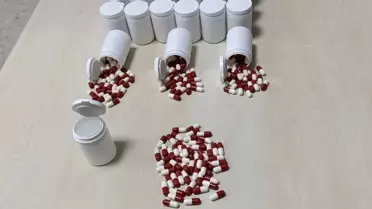 Ele geçirilen uyuşturucu haplar