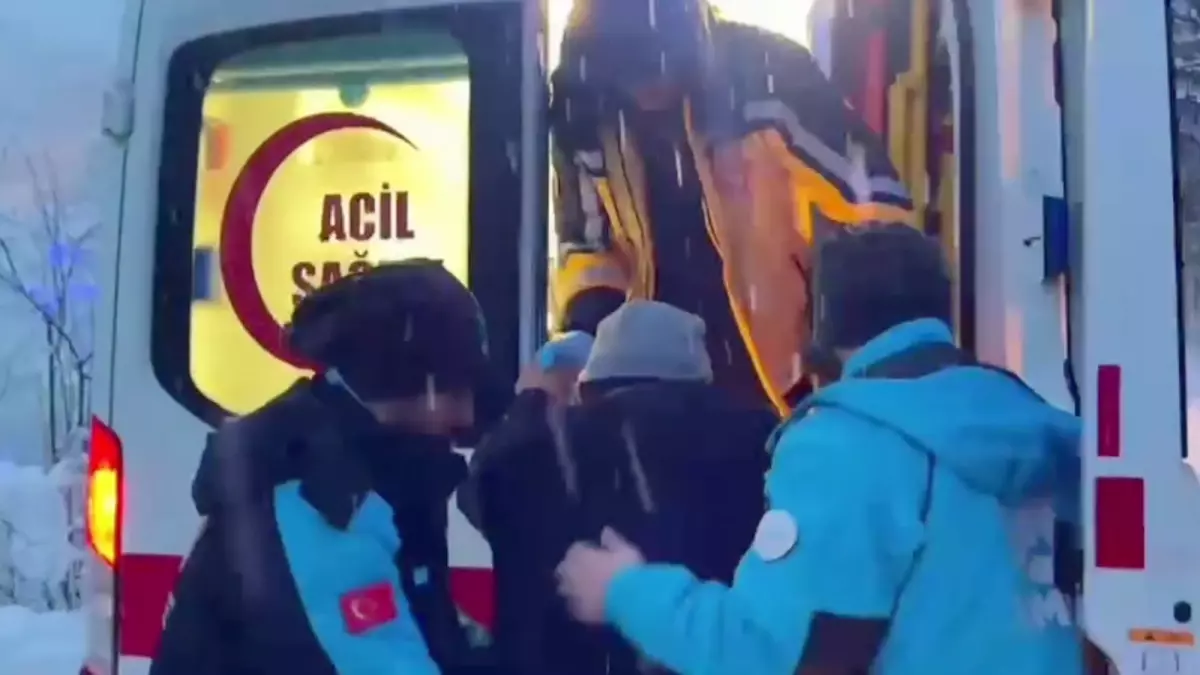 Yoğun Kar Şartları Giresun’da 5 KOAH Hastasını Hastaneye Taşıdı