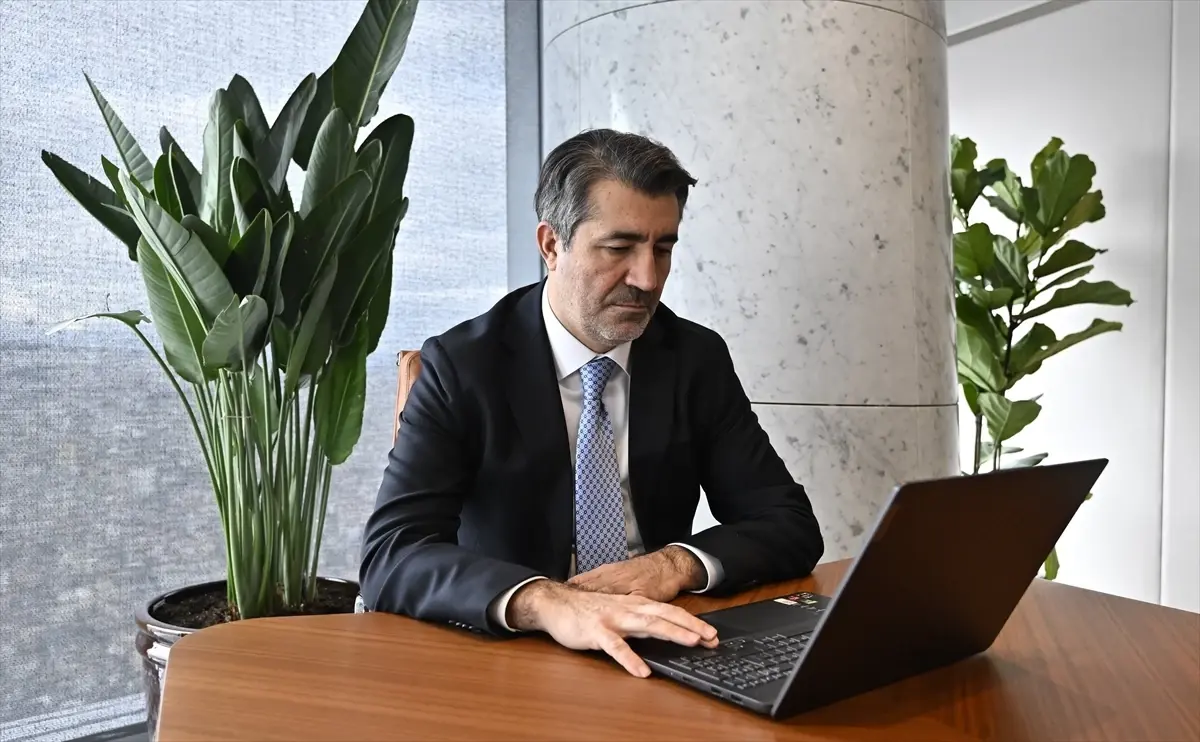 Alpaslan Çakar, AA’nın 2025 Yılın Kareleri Oylamasında Ziraat Bankası’nı Temsil Ediyor