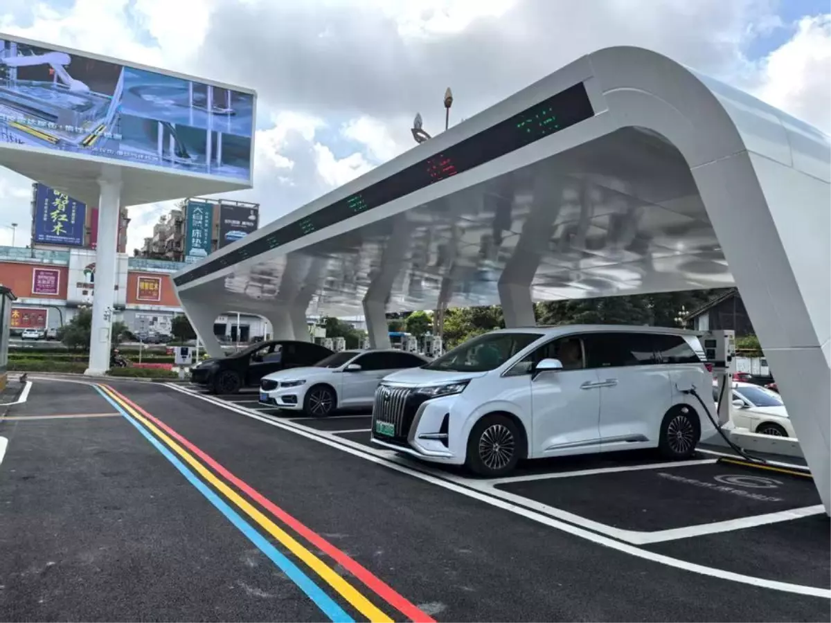 Çin, 2025’e Kadar 20 Milyon Şarj İstasyonu Hedefiyle Dünya’nın En Büyük Elektrikli Araç Şarj Ağına Kavuşuyor