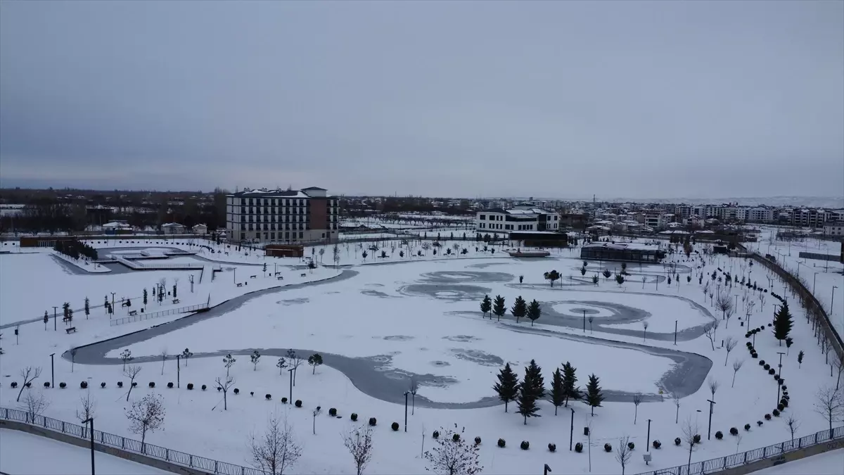 Doğu Anadolu’da Kar ve Tipi Yoğunluğu Ulaşımı Kapattı