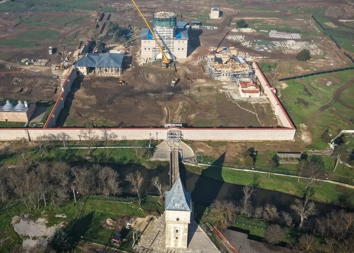 Edirne Sarayı’nın Arz Odası Orijinal Şekline Sadık Kalarak Yeniden İnşa Ediliyor