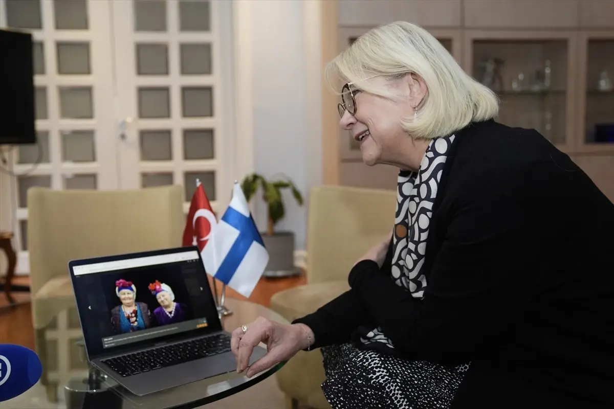 Finlandiya Büyükelçisi Hamalainen, Ankara’da Yılın Kareleri Oylamasını Değerlendirdi