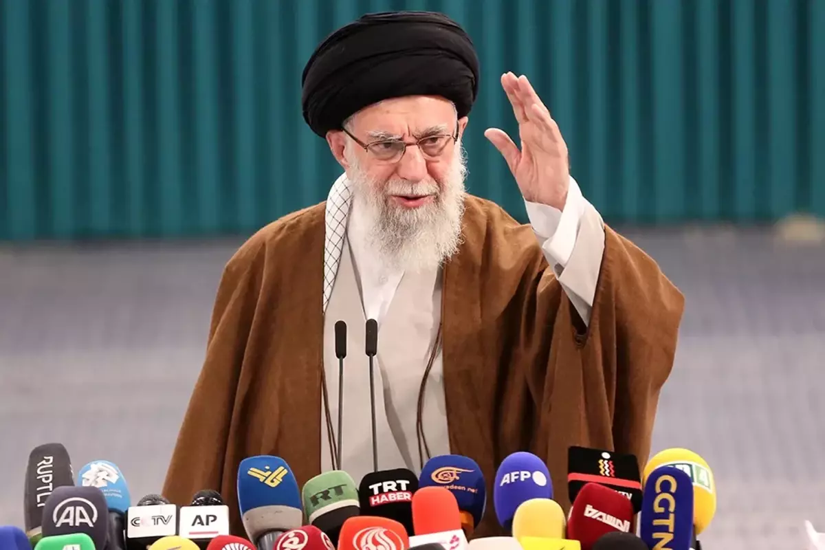İran Dini Lider Hamaney'e Olası Saldırıyı Cihat Olarak Değerlendiriyor