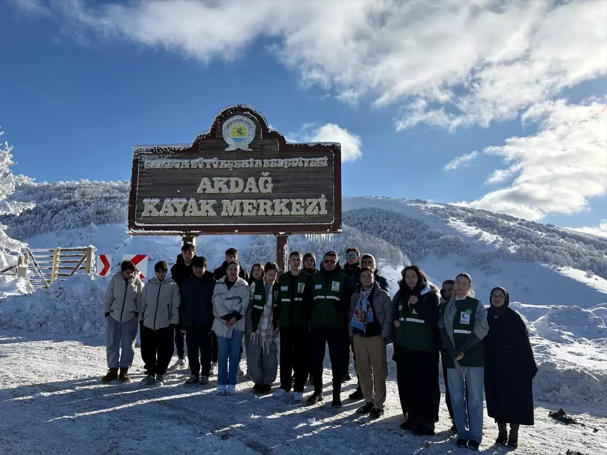 Ladik'ta Gençler İçin Yeşilay'dan Kış Aktiviteli Bağımlılık Önleme Etkinliği