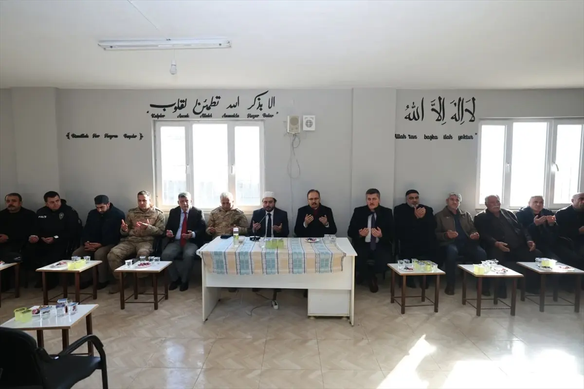 Siirt Valisi Kemal Kızılkaya Kurtalan'da Taziye Ziyaretinde Bulundu