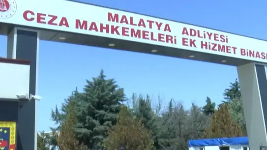 Mazıcı Apartmanı enkazı