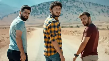 Operasyon sırasında gözaltına alınan şüpheliler