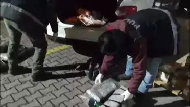 Sakarya’da ele geçirilen 5,7 kg skunk madde