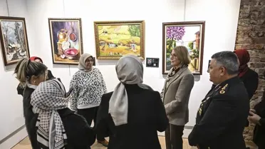 Sergide sergilenen bir tablo