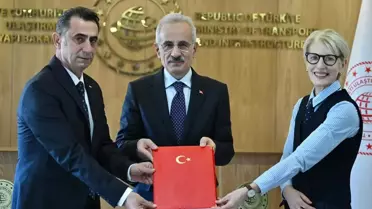 Hidrojen tren modeli ve protokol imzalanma anı