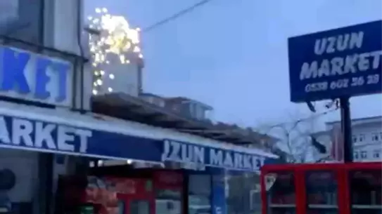 Elektrik tellerinden çıkan kıvılcım ve itfaiye müdahalesi