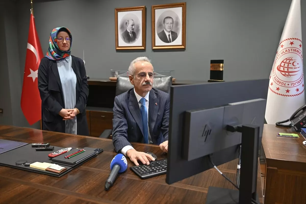 Uraloğlu, AA’nın Yılın Kareleri Fotoğraf Oylamasına Katıldı