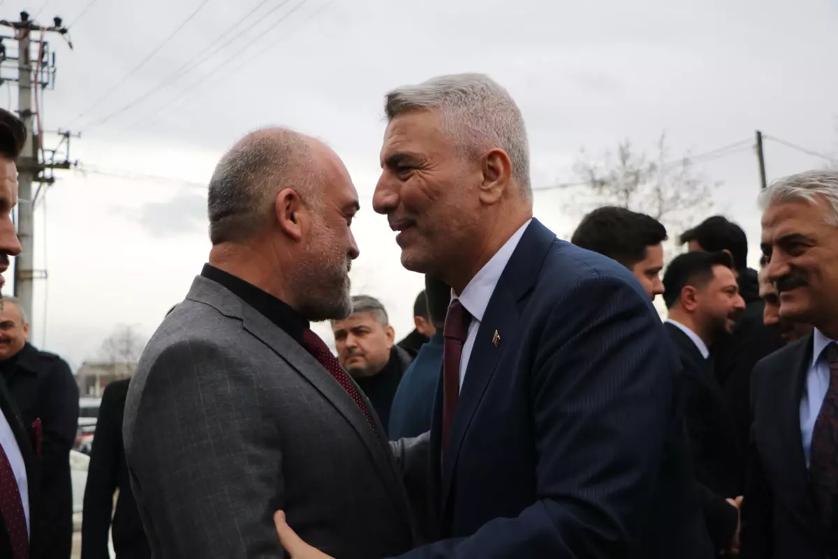 Ticaret Bakanı Ömer Bolat, Düzce'de İş Dünyası Temsilcileriyle Görüştü