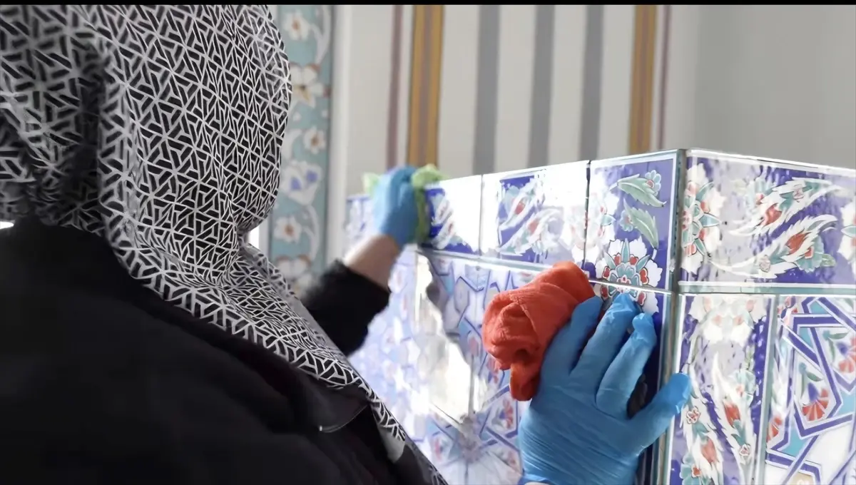 Beypazarı Belediyesi Ramazan Öncesi Camileri Derinlemesine Temizliyor