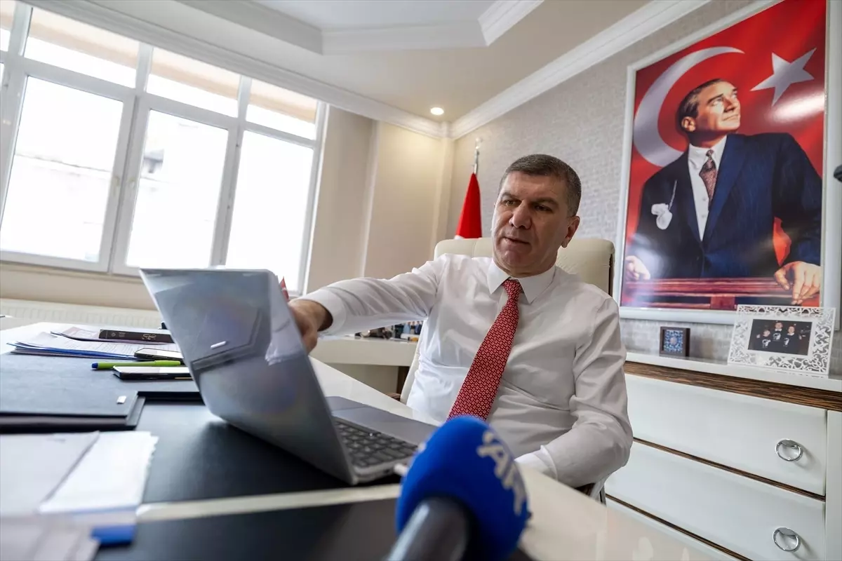 Burdur Belediye Başkanı Ercengiz, 2025 Yılının En İyi Fotoğraflarını Seçti