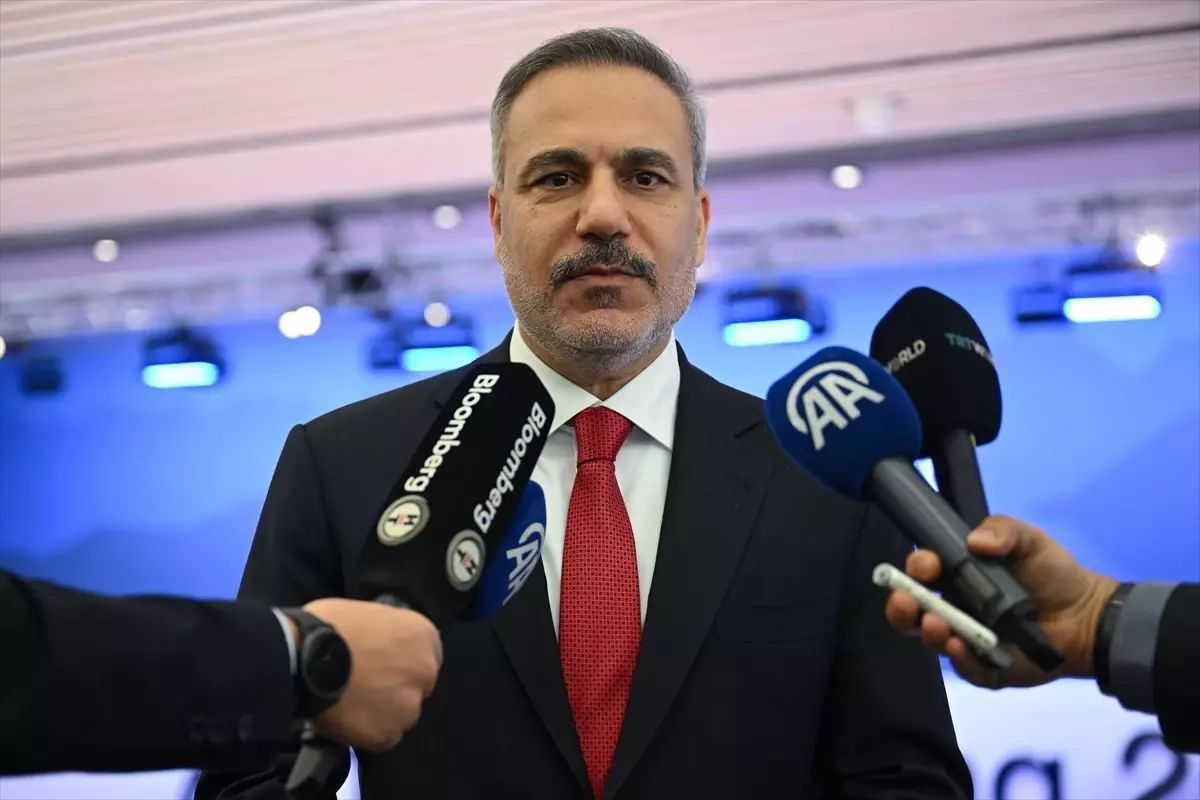 Dışişleri Bakanı Hakan Fidan, Barış Kurulu Şartı İmza Töreni Sonrası Basına Açıklamalarda Bulundu