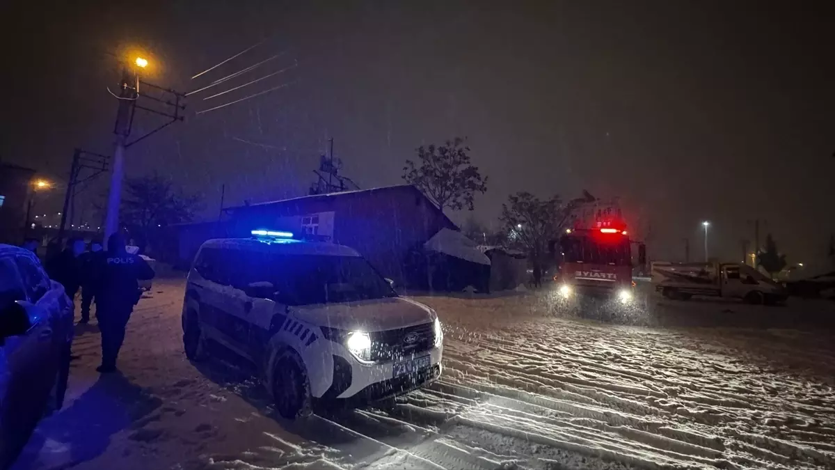 Elazığ'da Yangın Faciası: 17 Yaşındaki Engelli Kızın Hayatı Dumanla Sonlandı