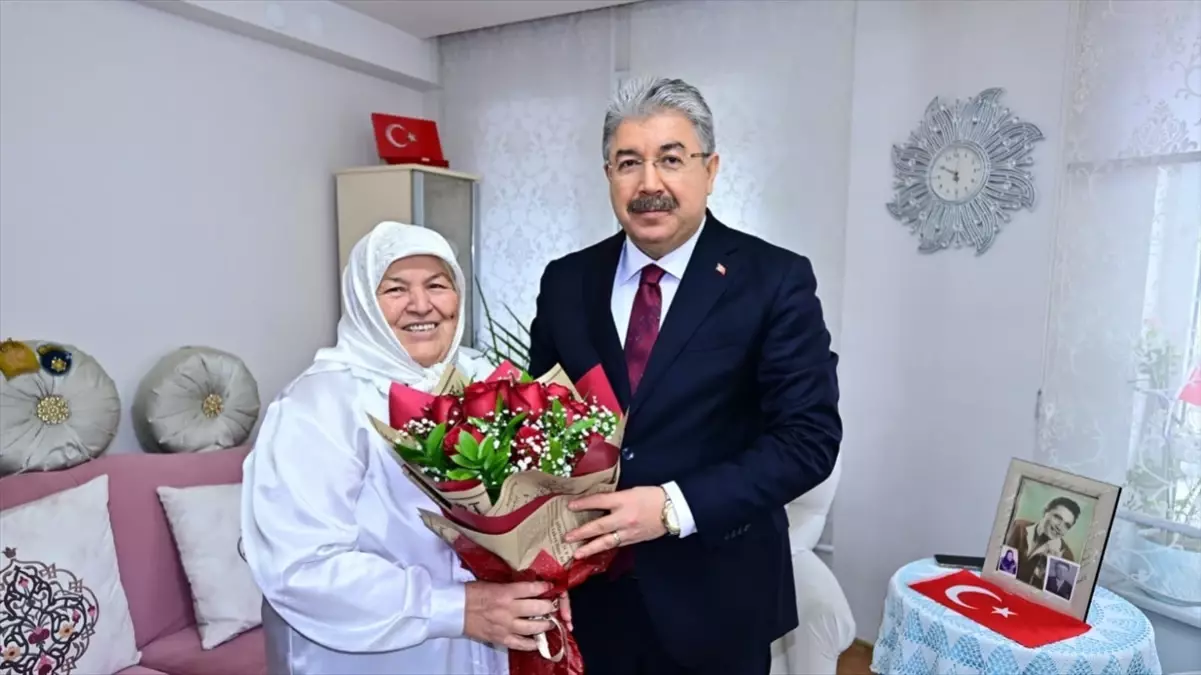 Eskişehir Valisi Erdinç Yılmaz, Şehit Ailelerine Destek Ziyareti Gerçekleştirdi