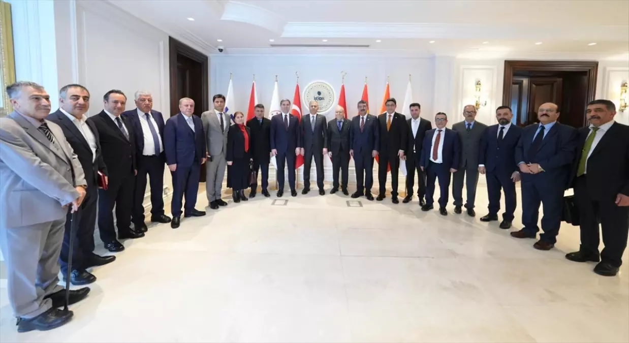 İçişleri Bakanı Yerlikaya, Ezidi Temsilcileriyle Görüşmeler Gerçekleştirdi