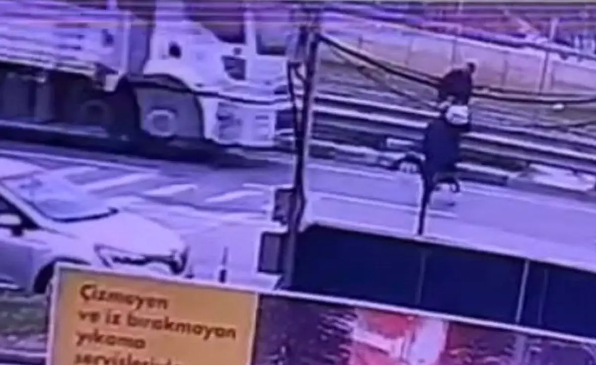 Manisa’nın Salihli İlçesinde 77 Yaşındaki Osman Aktaş’ı Kamyon Vurdu: Ölümcül Kaza Detayları