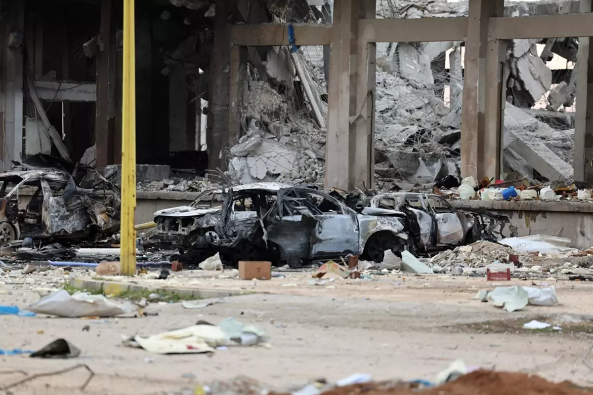 YPG, Yarubiyye'deki Silah Deposu Patlatma Kararı Aldı