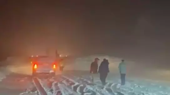 Çığ sonrası yol çalışmaları