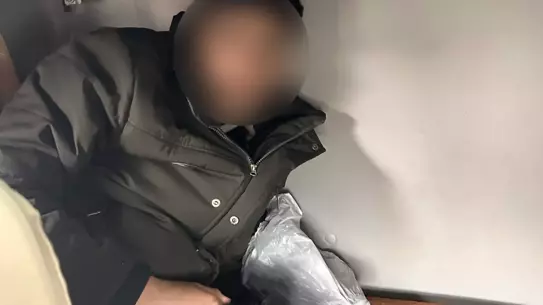 TIR’ın iç kısmında saklanan göçmenler