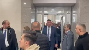 Mahkeme salonunda Sadettin Saran