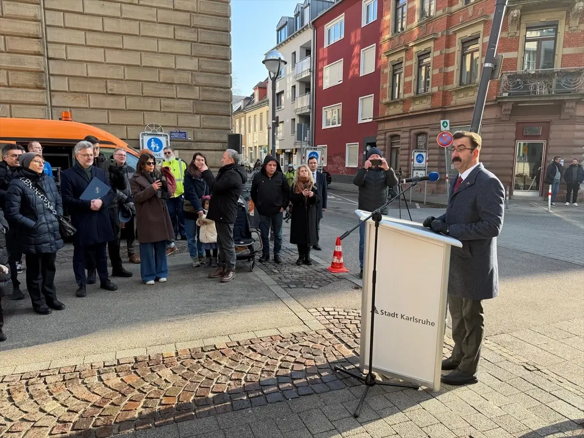 Karlsruhe'de Kundaklama Kurbanları Anısına Yeni Anıt Açıldı
