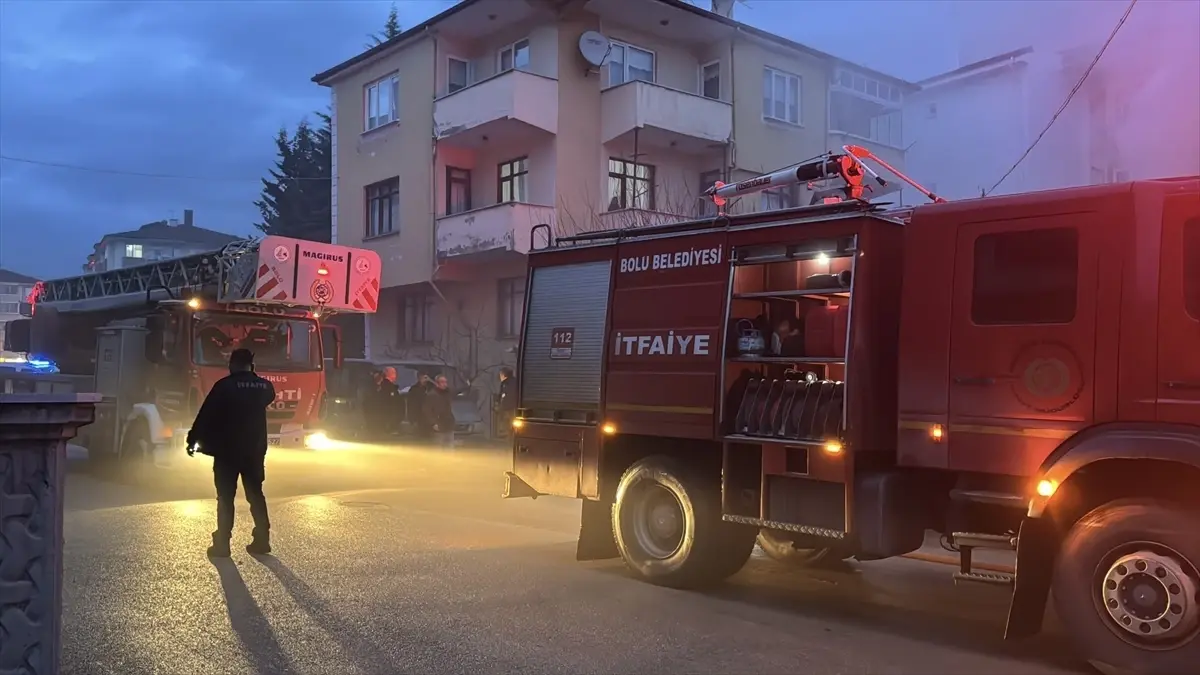 Bolu'da Metruk Binada Çıkan Yangın Kontrol Altına Alındı
