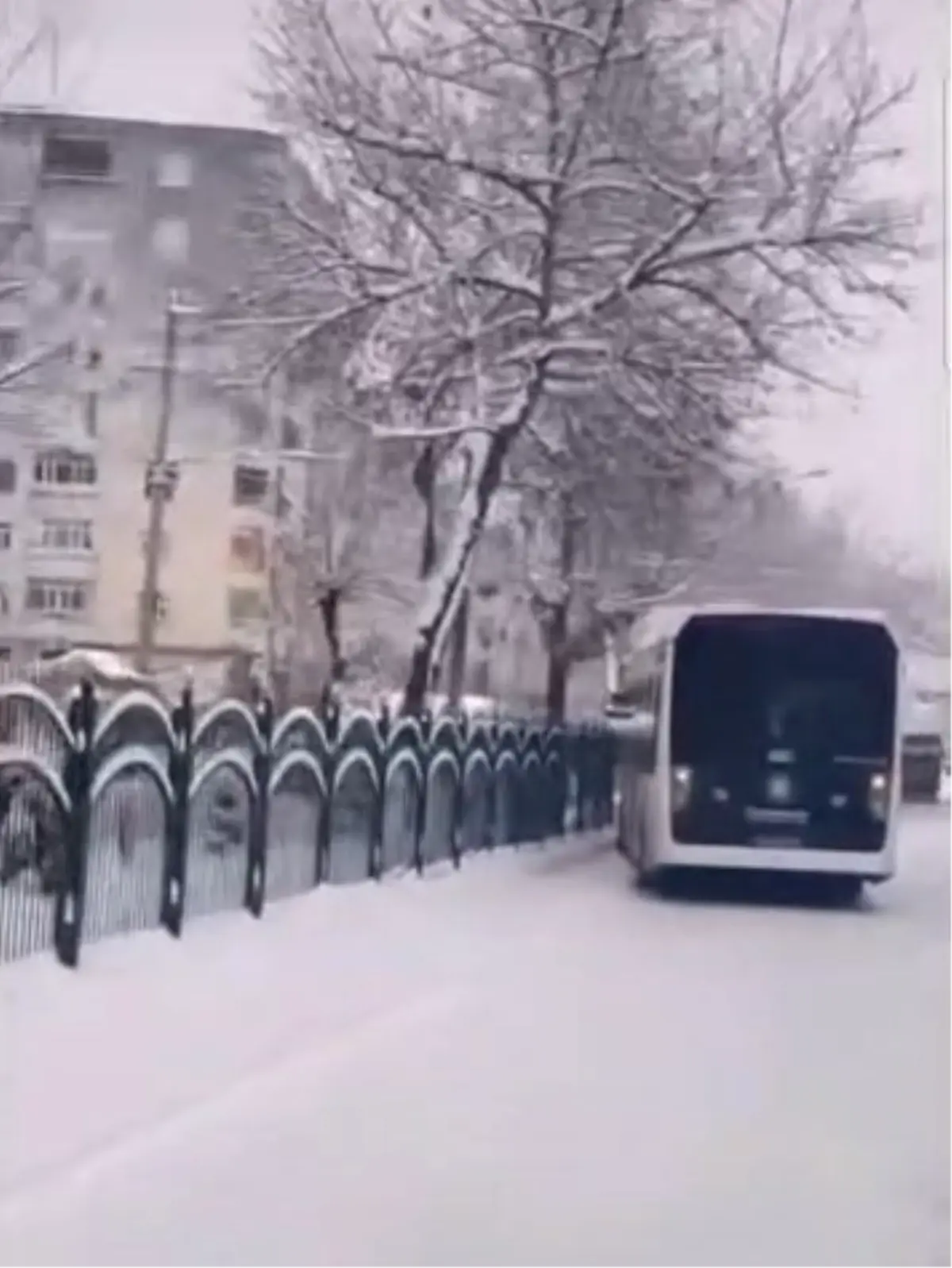 Diyarbakır’da Kar Yağışı Sonrası 7 Trafik Kazası ve 11 Yaralı