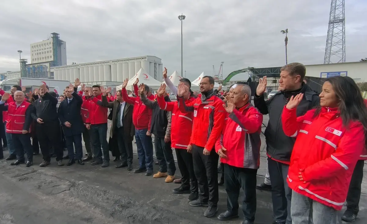 Kızılay'dan Gazze'ye 20. İyilik Gemisi Mersin'den Yola Çıktı