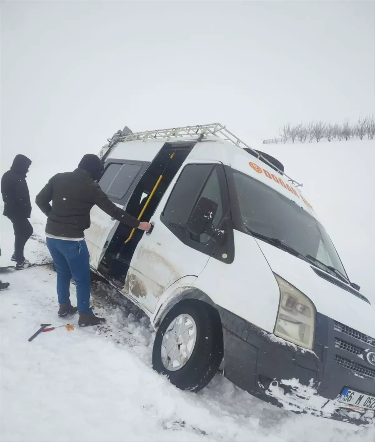 Siirt’te Kar Nedeniyle Mahsur Kalan Hastalar Güvenli Şekilde Hastanelere Nakdedildi