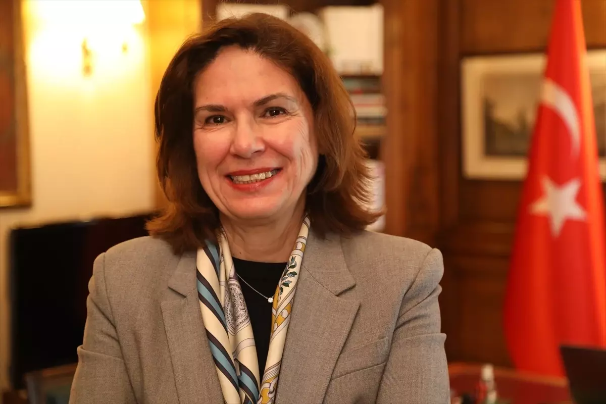 OECD Temsilcisi Esen Altuğ, 2025 Yılının En İyi Fotoğraflarını Değerlendirdi