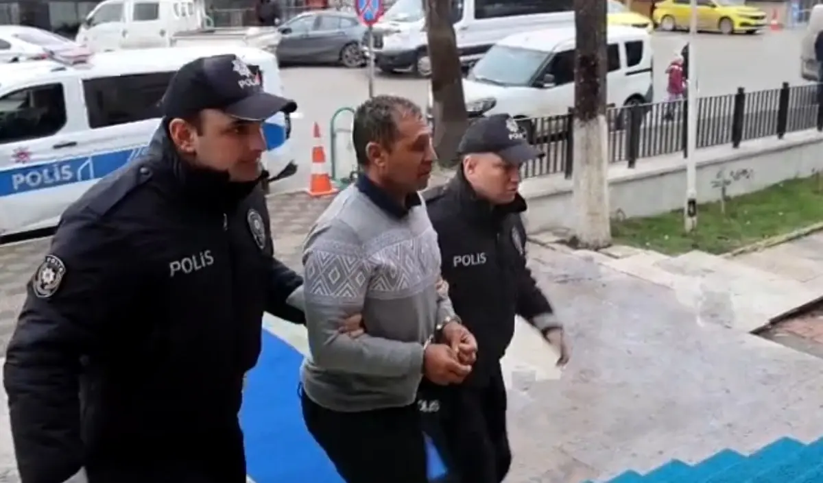 Edirne Ormanında Kaçmaya Çalışan İki Firari Hükümlü Yakalandı
