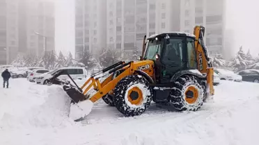 Karlı yolda kaza sahnesi