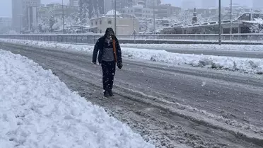 Şanlıurfa’da kar temizleme ekipleri çalışıyor