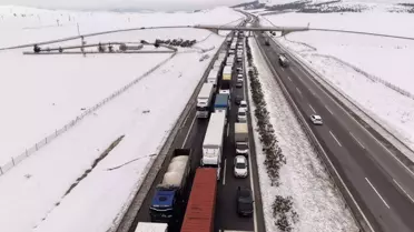 TAG otoyolunda kilometrelerce araç kuyruğu