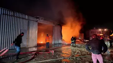 Yangın sonrası Çerkezköy geri dönüşüm tesisi