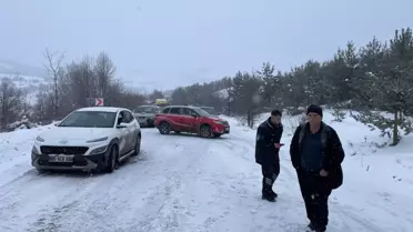 Kaygan karayolda TIR kayması
